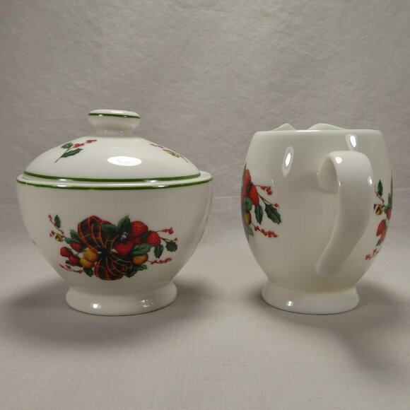William James Holiday Fruit Cream and Sugar Bowl Strawberries Christmas Ribbon - Picture 3 of 12